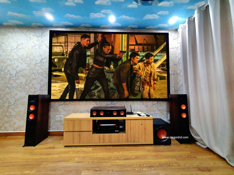 Phong phim gia dinh chuan 4K Dolby Atmos 01
