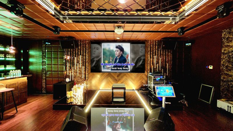 Phong giai tri gia dinh cao cap voi may chieu sieu gan 4K Samsung The Premiere LSP7T 16