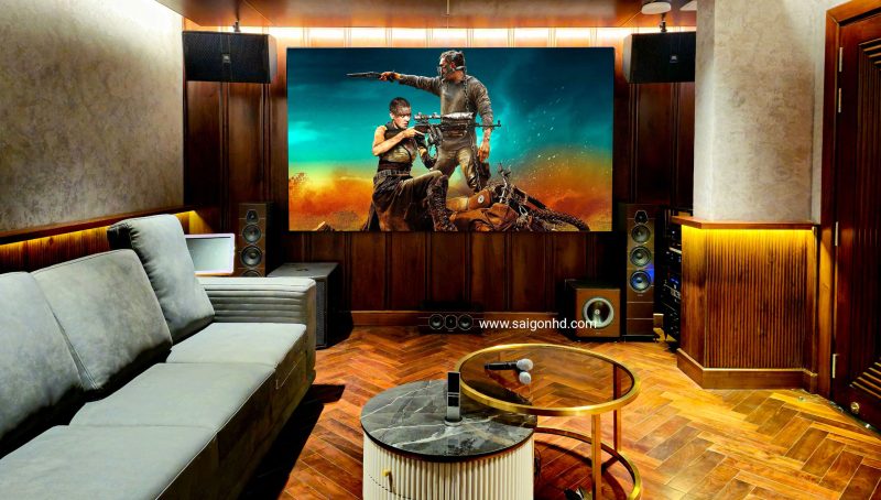 Phong giai tri gia dinh phong cach Vintage voi may chieu 4K Sony VPL VW598ES 39