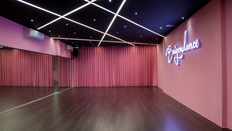 He-thong-am-thanh-nhac-nen-JBL-CLB-Saigon-Dance-13