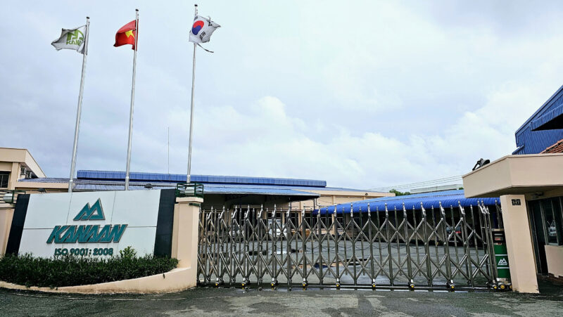 Cung-cap-He-thong-am-thanh-Boston-Acoutics-danh-cho-Nha-xuong-10