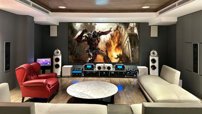 Sieu pham Phong phim gia dinh dang cap the gioi phoi ghep giua cac thuong hieu nghe nhin hang dau 176