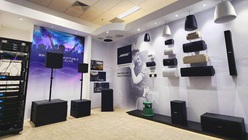 Chuyen ghe tham Tru so Showroom Bose Professional 33