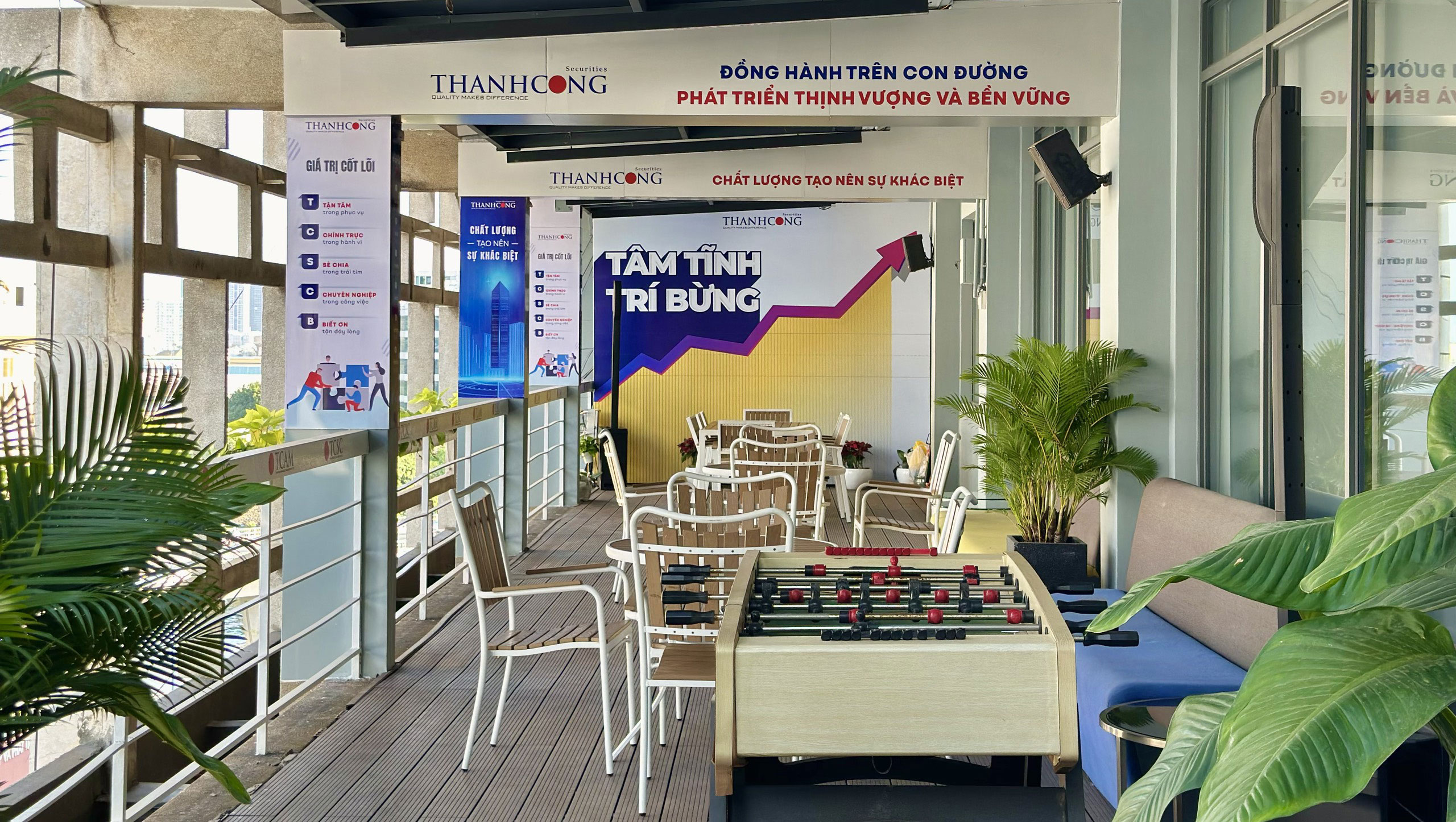 He thong am thanh Karaoke chuyen nghiep JBL - Yamaha 44