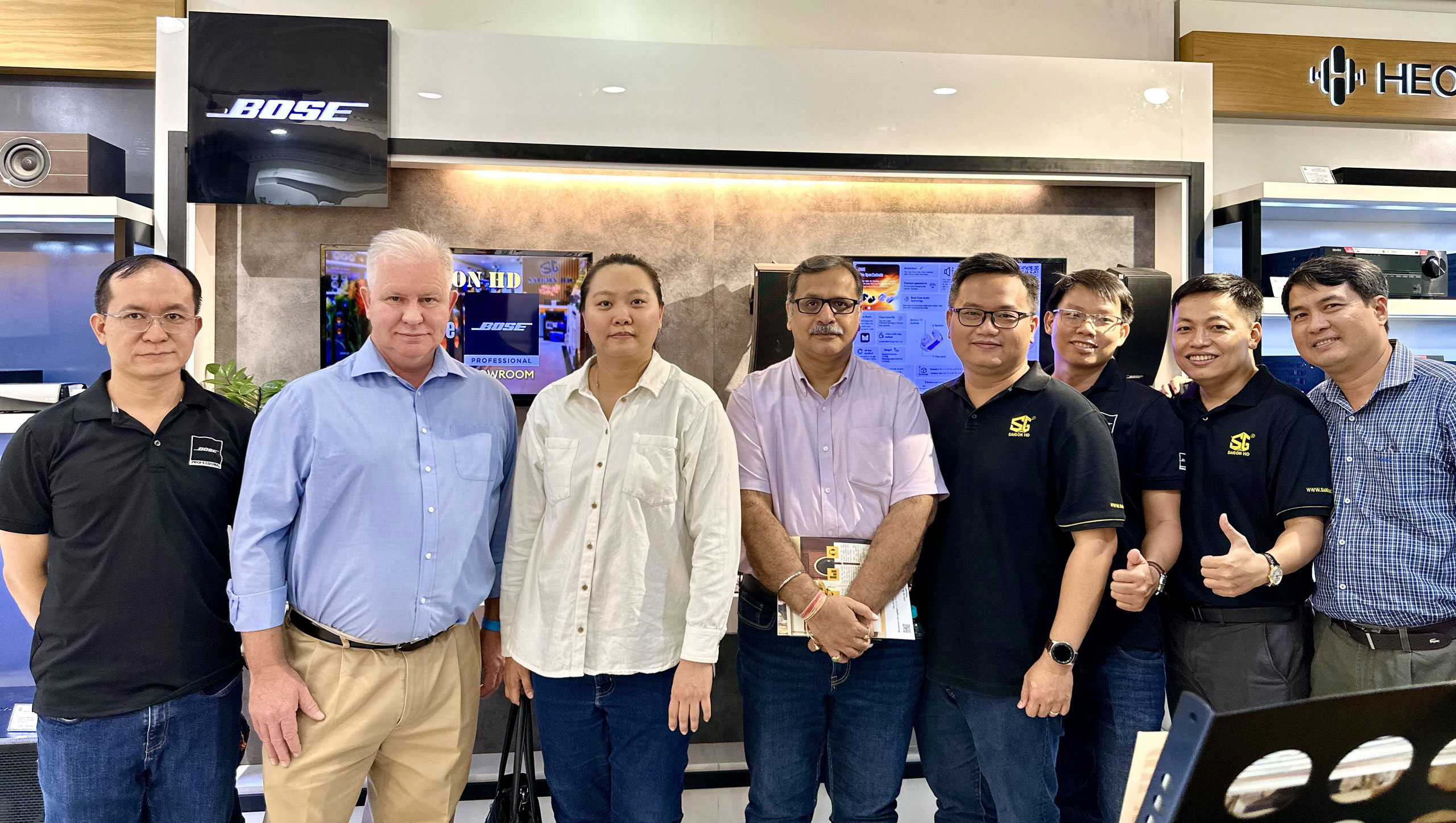 Tiep don dai dien Bose Professional den lam viec dau nam 2024 25