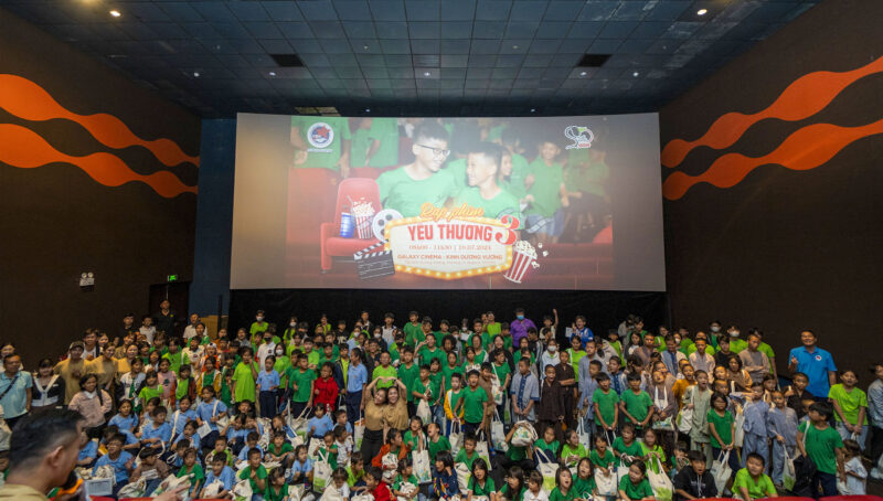 Ho tro am thanh va cong tac to chuc Rap Phim Yeu Thuong so 3 49