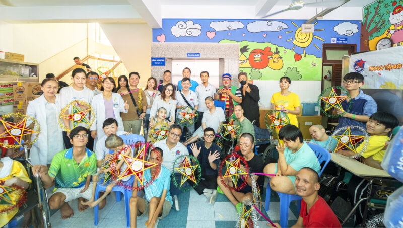 SAIGON HD vinh du dong hanh cung chuong trinh Trang Yeu Thuong lan 2 35