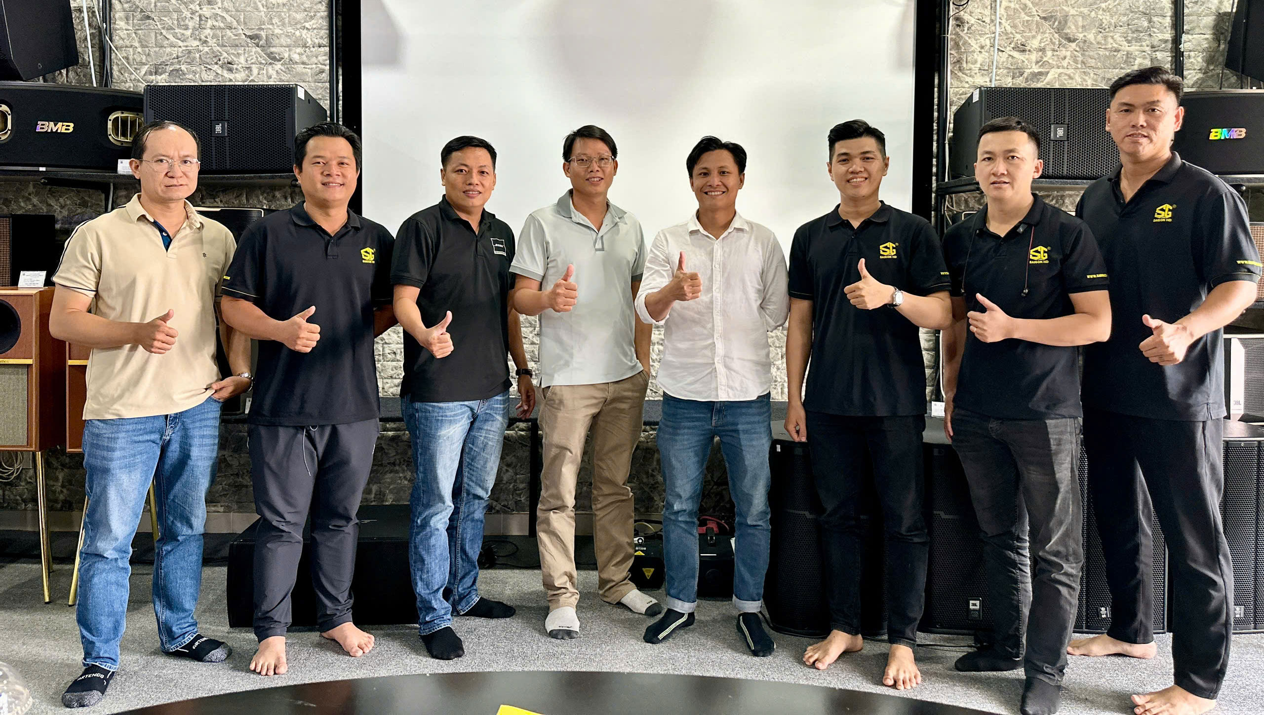 Bose Professional training san pham moi cho tap the nhan vien SAIGON HD 08