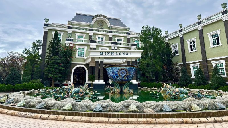 He thong am thanh bieu dien phoi ghep giua Yamaha va JBL 52