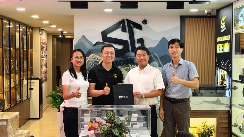 SAIGON HD don tiep dai dien thuong hieu Epson ghe tham Showroom 30